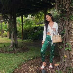 Meet your Posher, Jocelyne